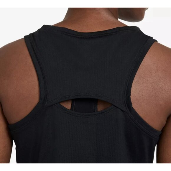 NIKE Victory Tennis Tank Women's Sleeveless Golf Shirt, Black, Medium - Picture 4 of 5